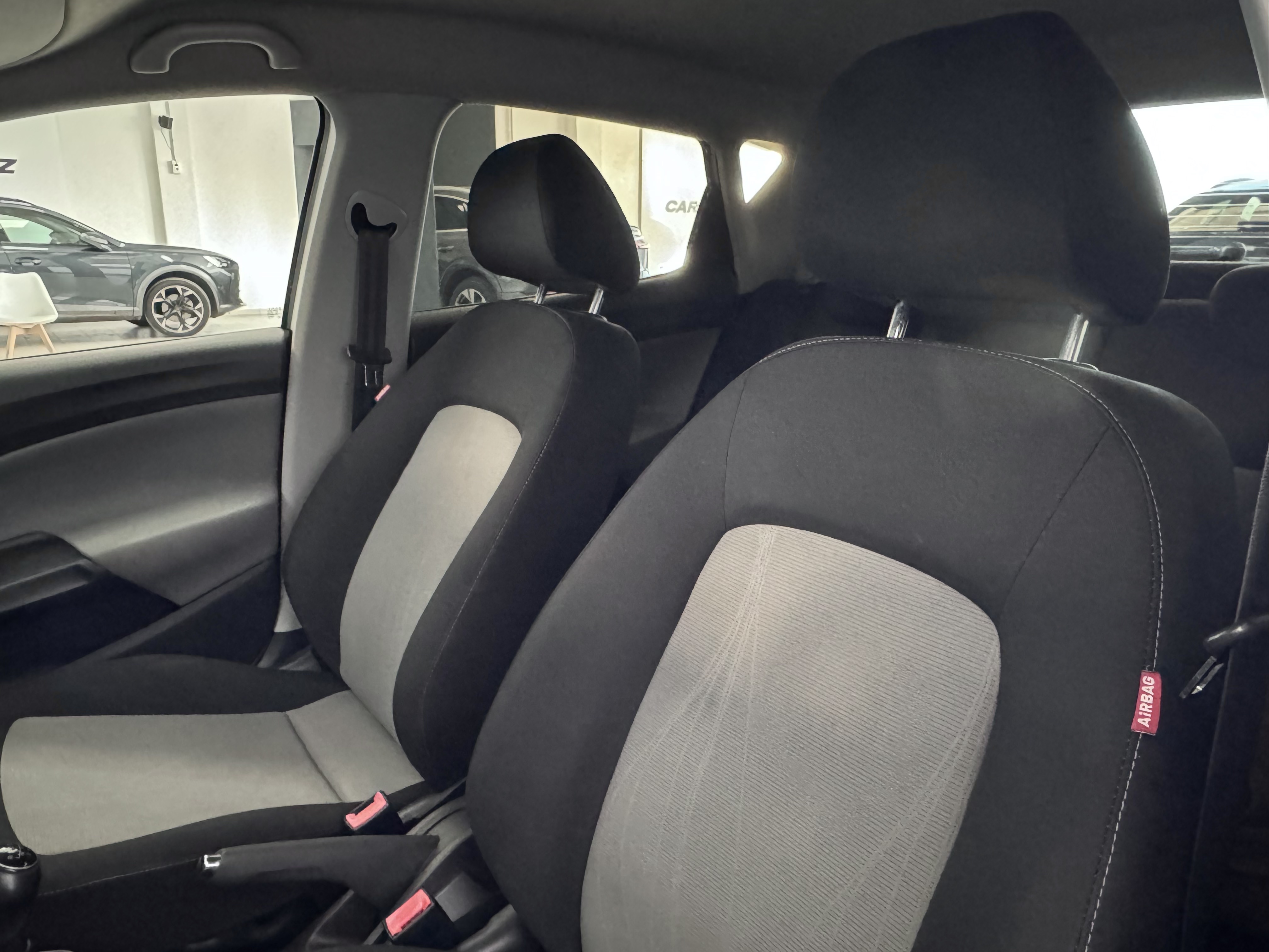 SEAT Ibiza 1.6 TDI Style 5 Puertas - 2013 8