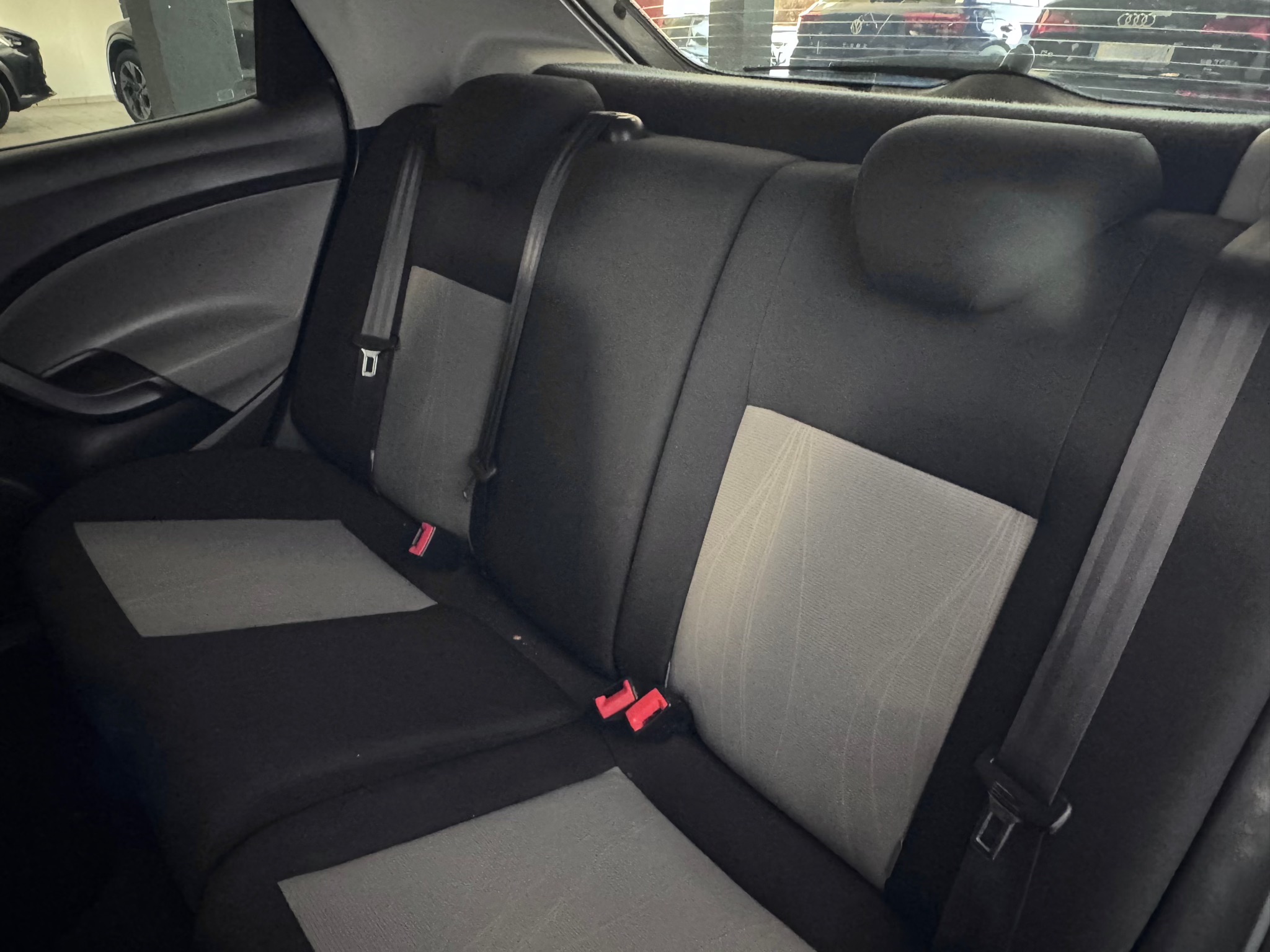 SEAT Ibiza 1.6 TDI Style 5 Puertas - 2013 11