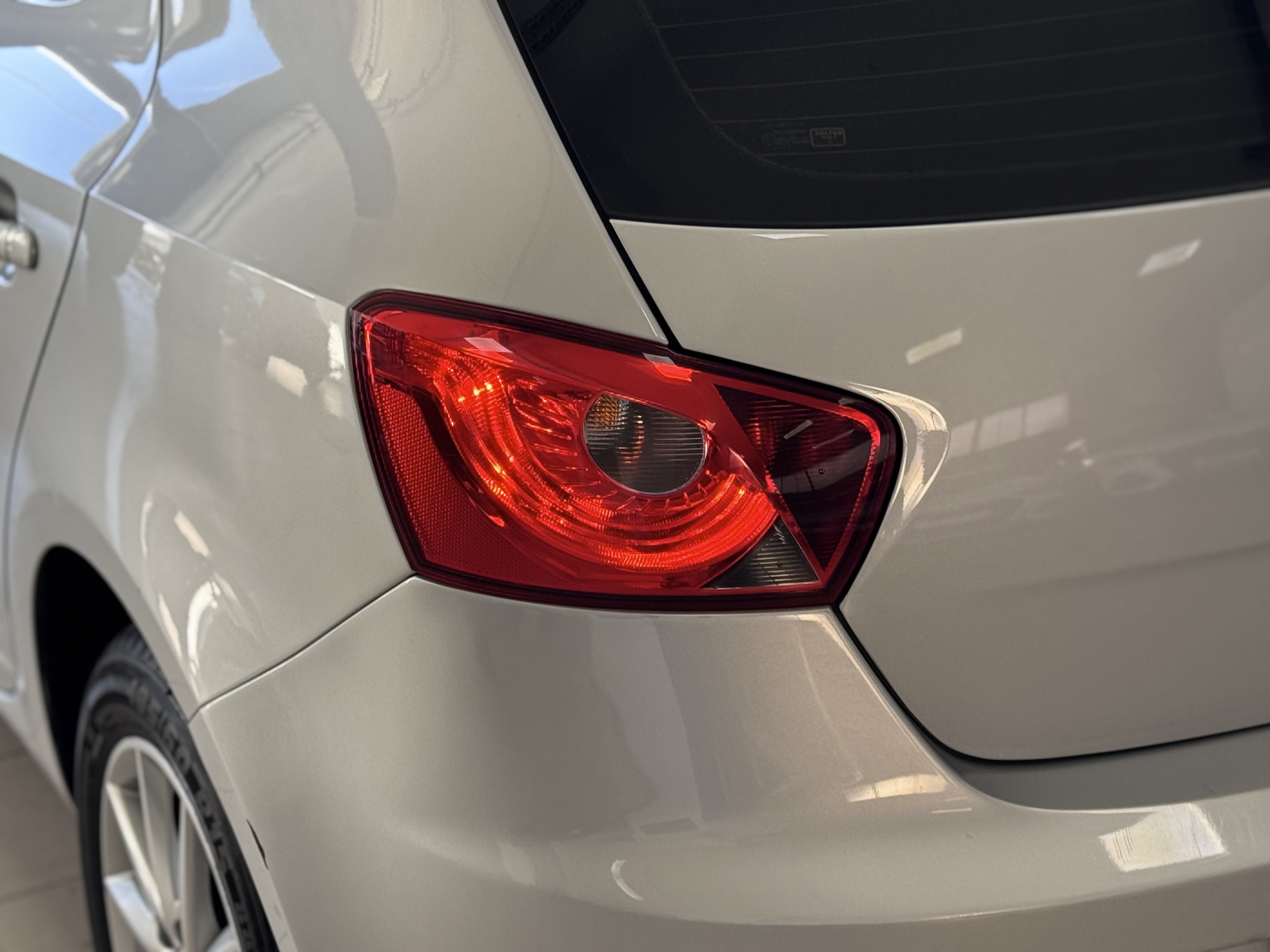 SEAT Ibiza 1.6 TDI Style 5 Puertas - 2013 18