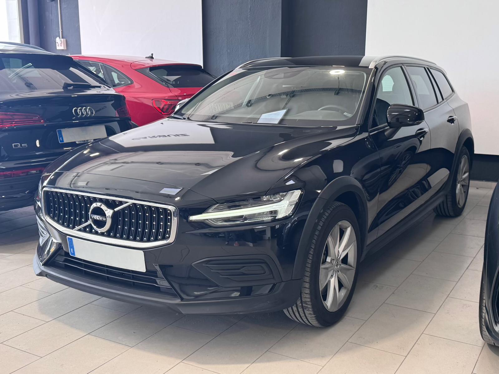 VOLVO V60 Cross Country AWD D4 2.0 - 2019