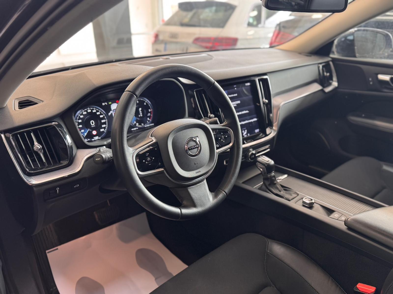 VOLVO V60 Cross Country AWD D4 2.0 - 2019 3