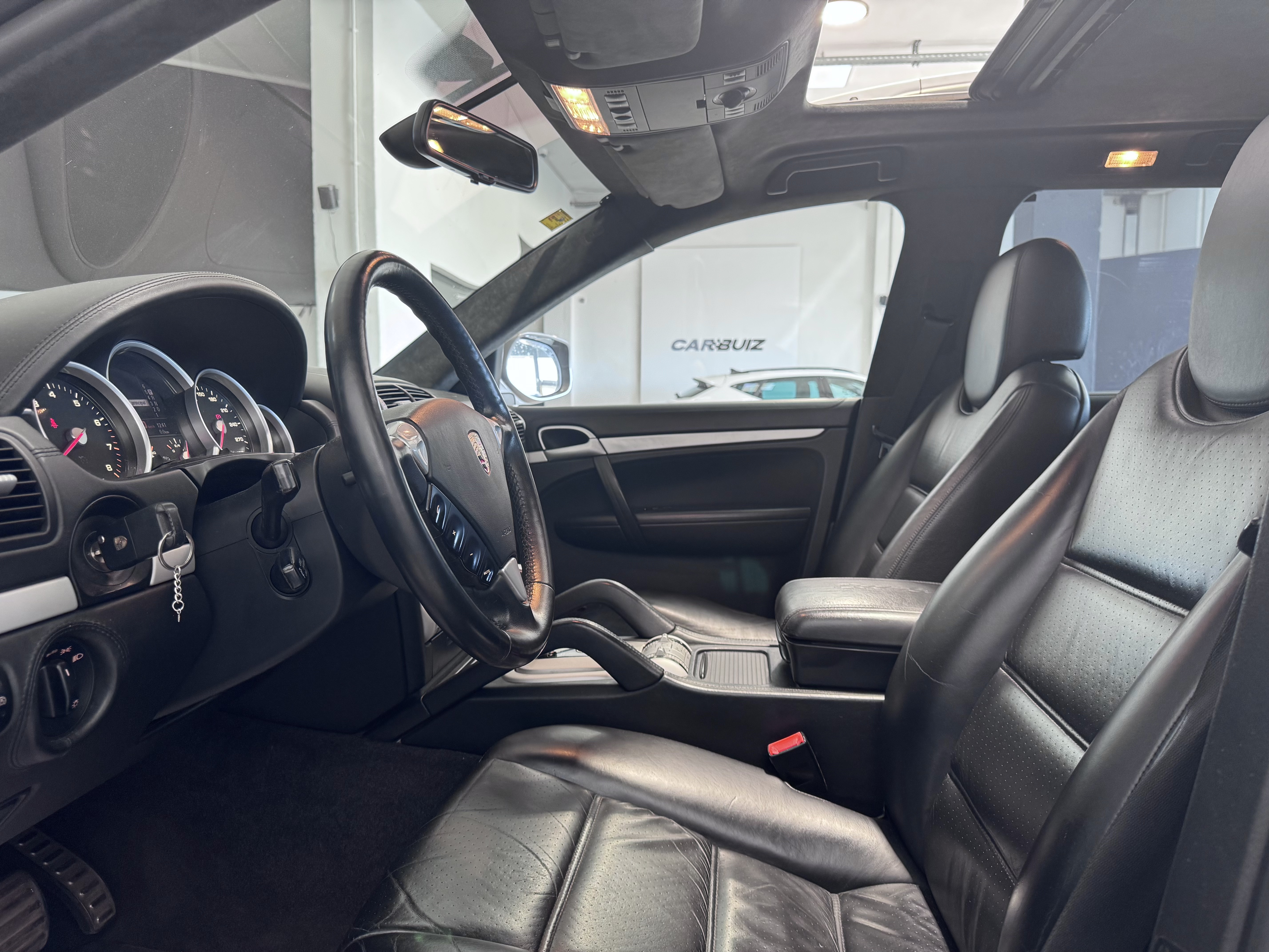 PORSCHE Cayenne Turbo - 2008 9