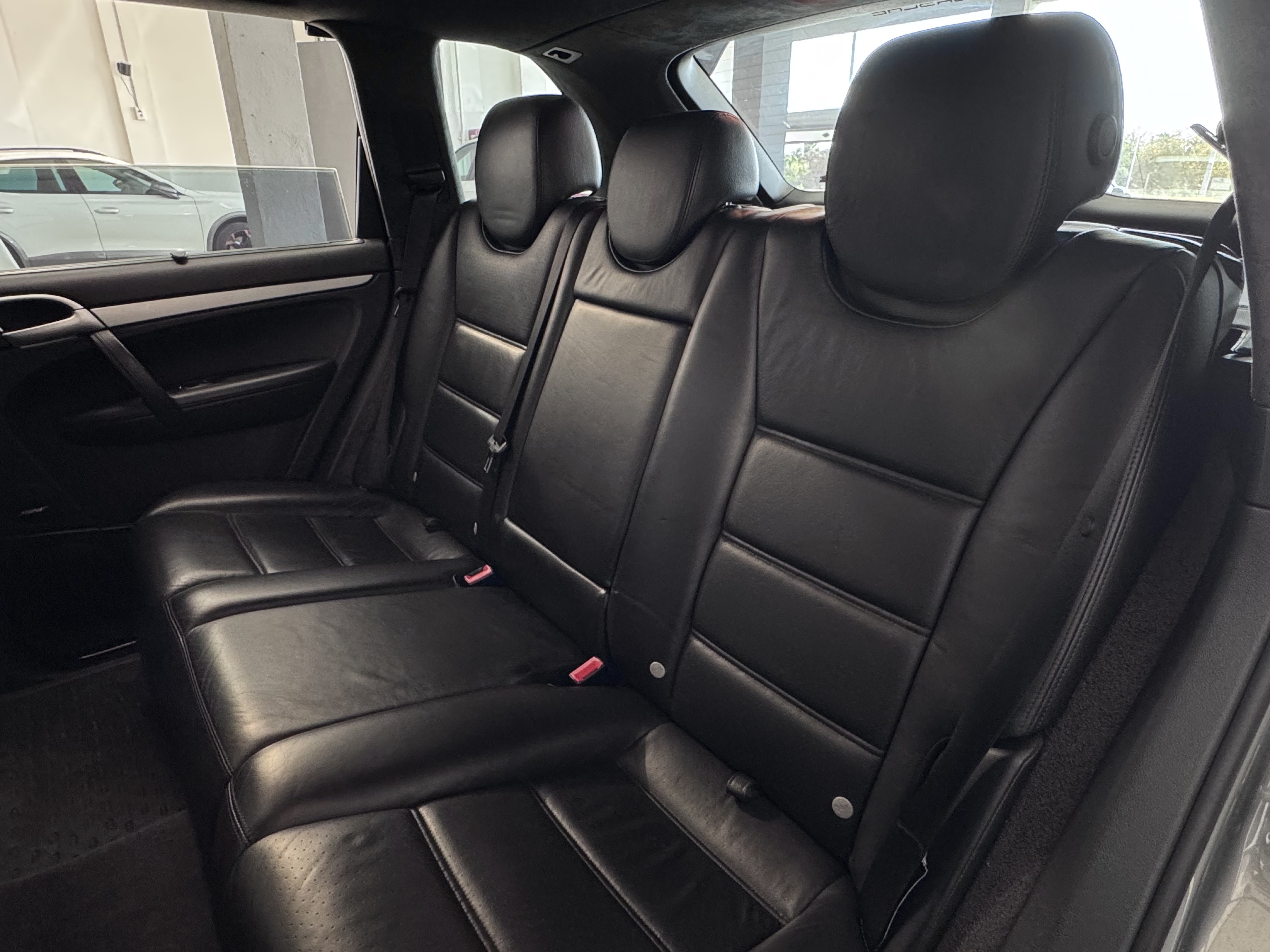 PORSCHE Cayenne Turbo - 2008 11