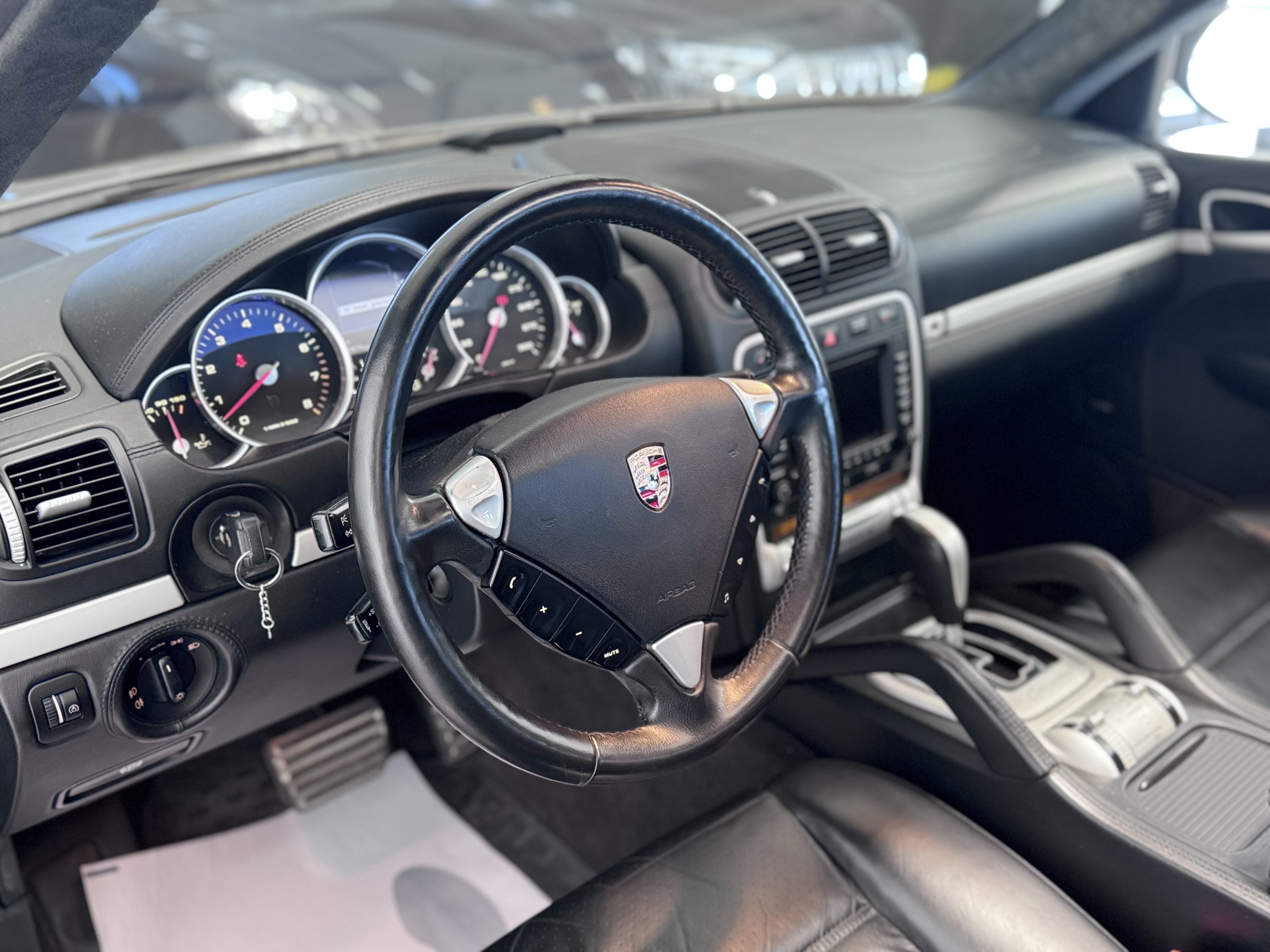 PORSCHE Cayenne Turbo - 2008 23