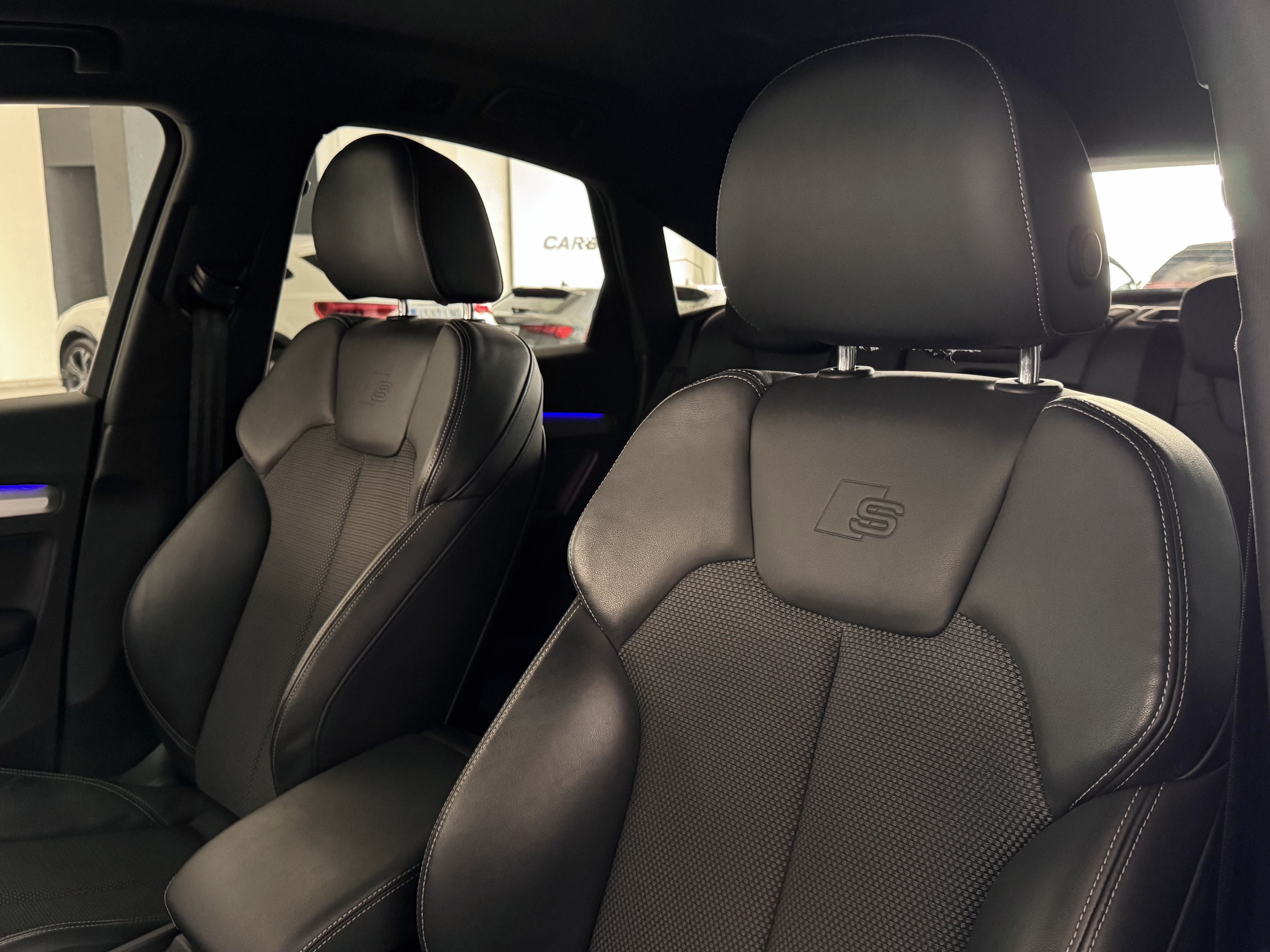 AUDI Q5 Sportback 55 TFSIe Black Line - 2021 8