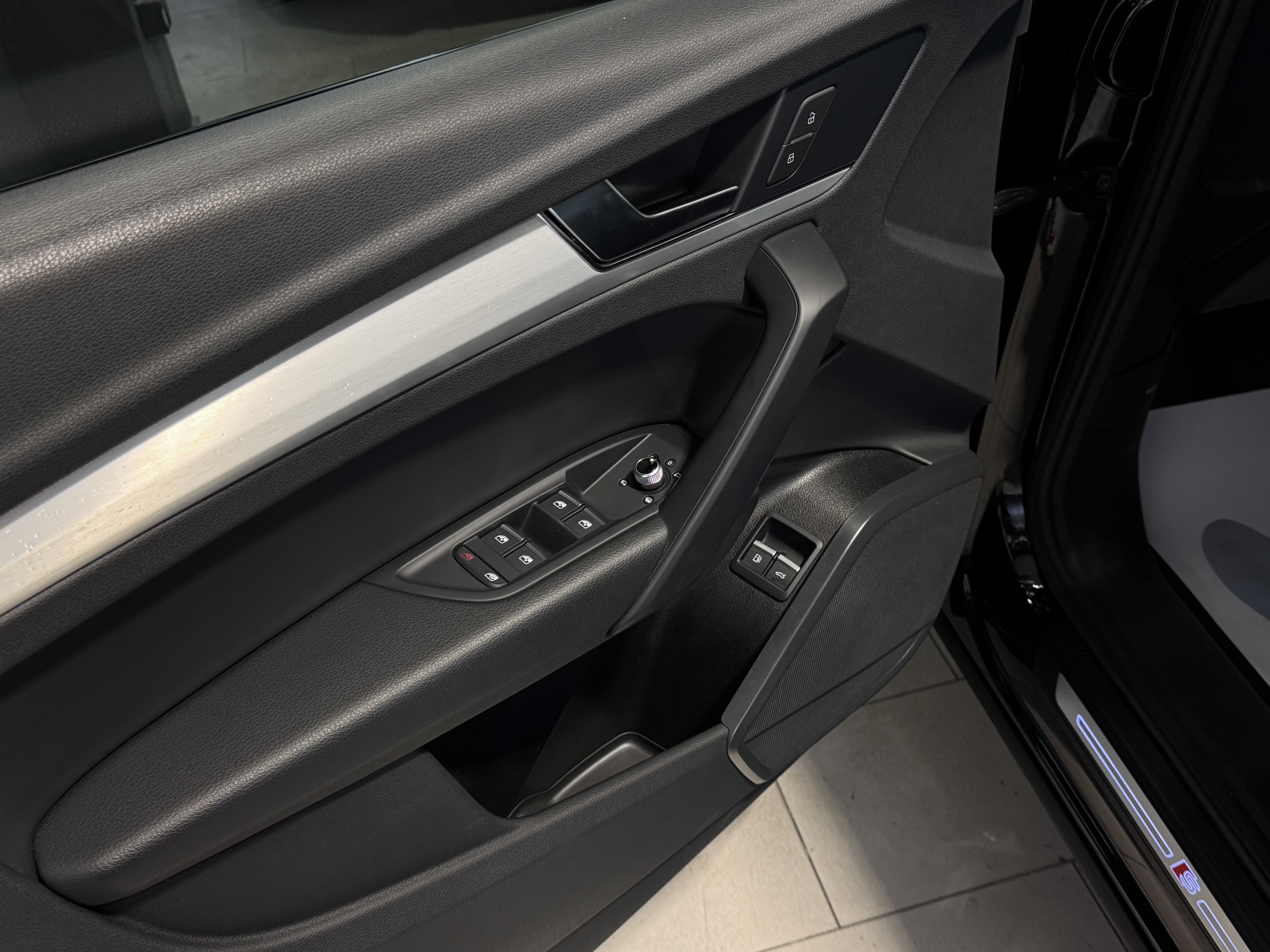 AUDI Q5 Sportback 55 TFSIe Black Line - 2021 26