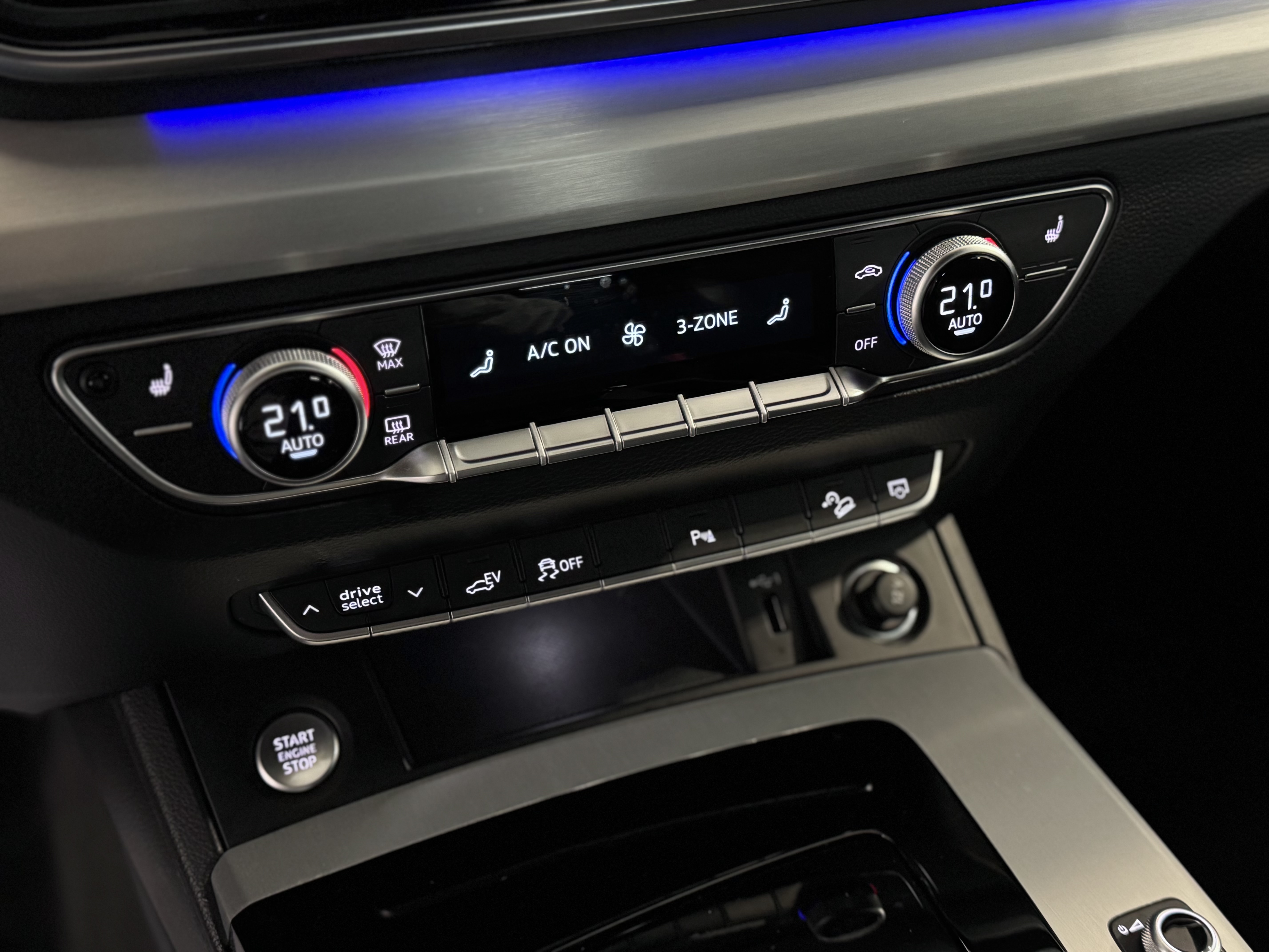 AUDI Q5 Sportback 55 TFSIe Black Line - 2021 33