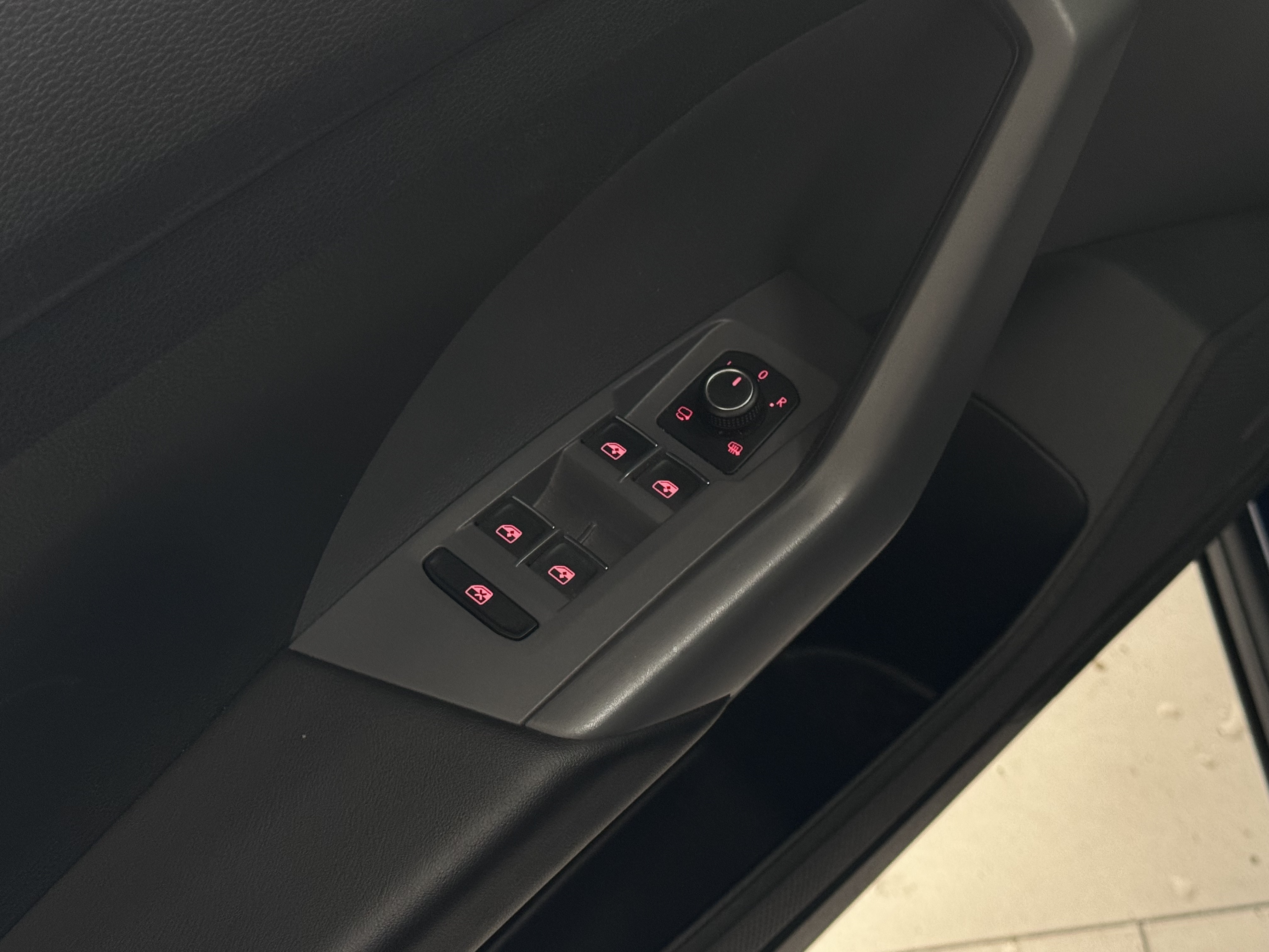 VOLKSWAGEN T-Cross Sport 1.0 TSI DSG - 2020 8