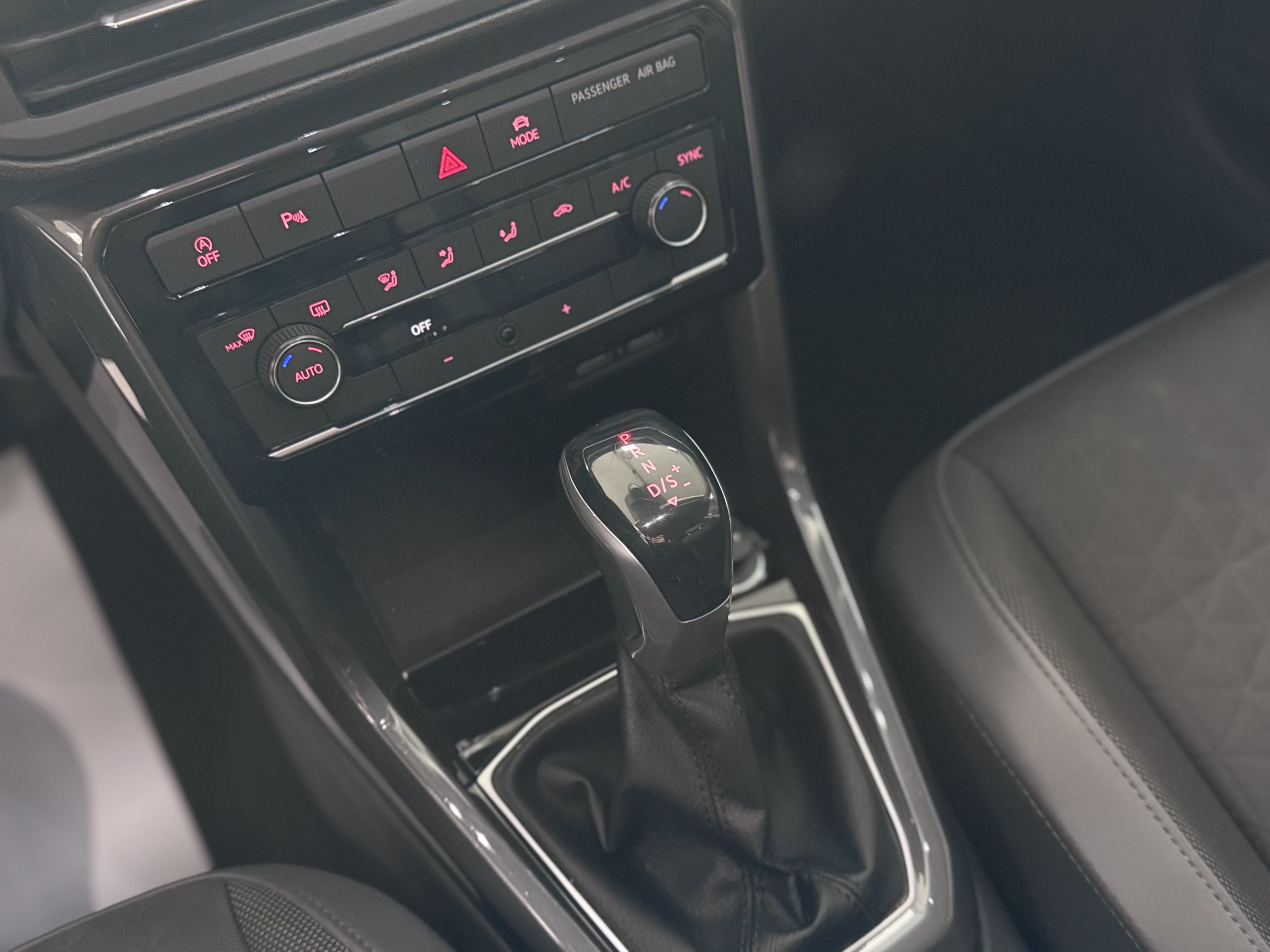 VOLKSWAGEN T-Cross Sport 1.0 TSI DSG - 2020 9