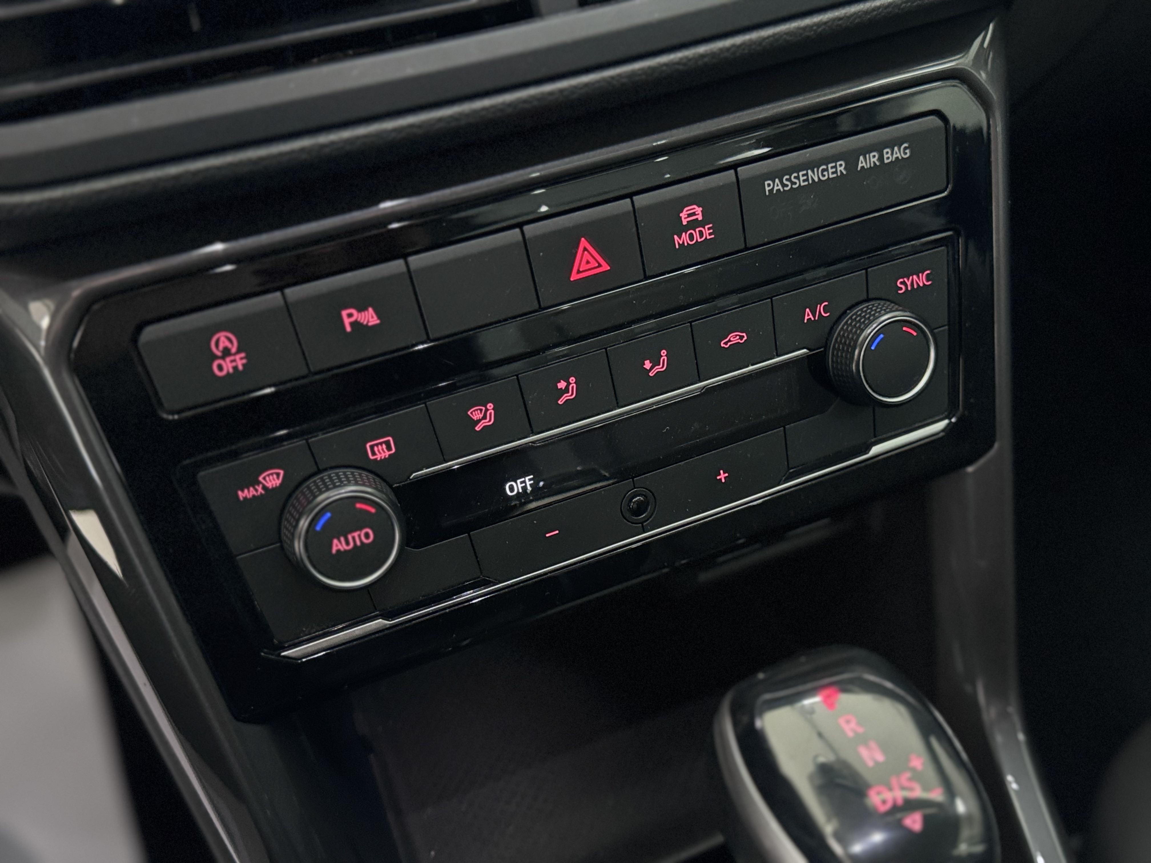 VOLKSWAGEN T-Cross Sport 1.0 TSI DSG - 2020 10