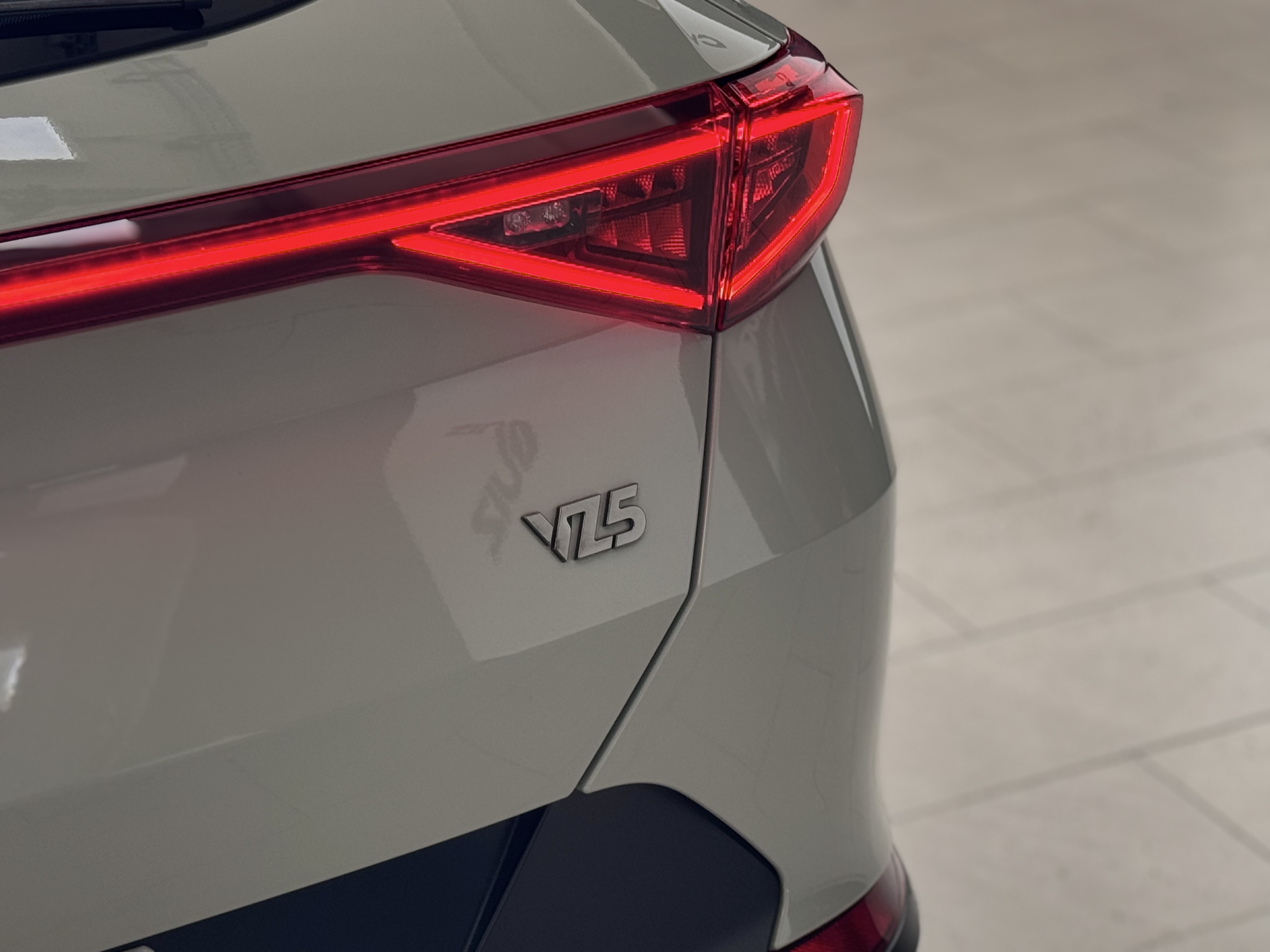 Cupra Formentor VZ5 Taiga Grey 4Drive DSG - 2023 24