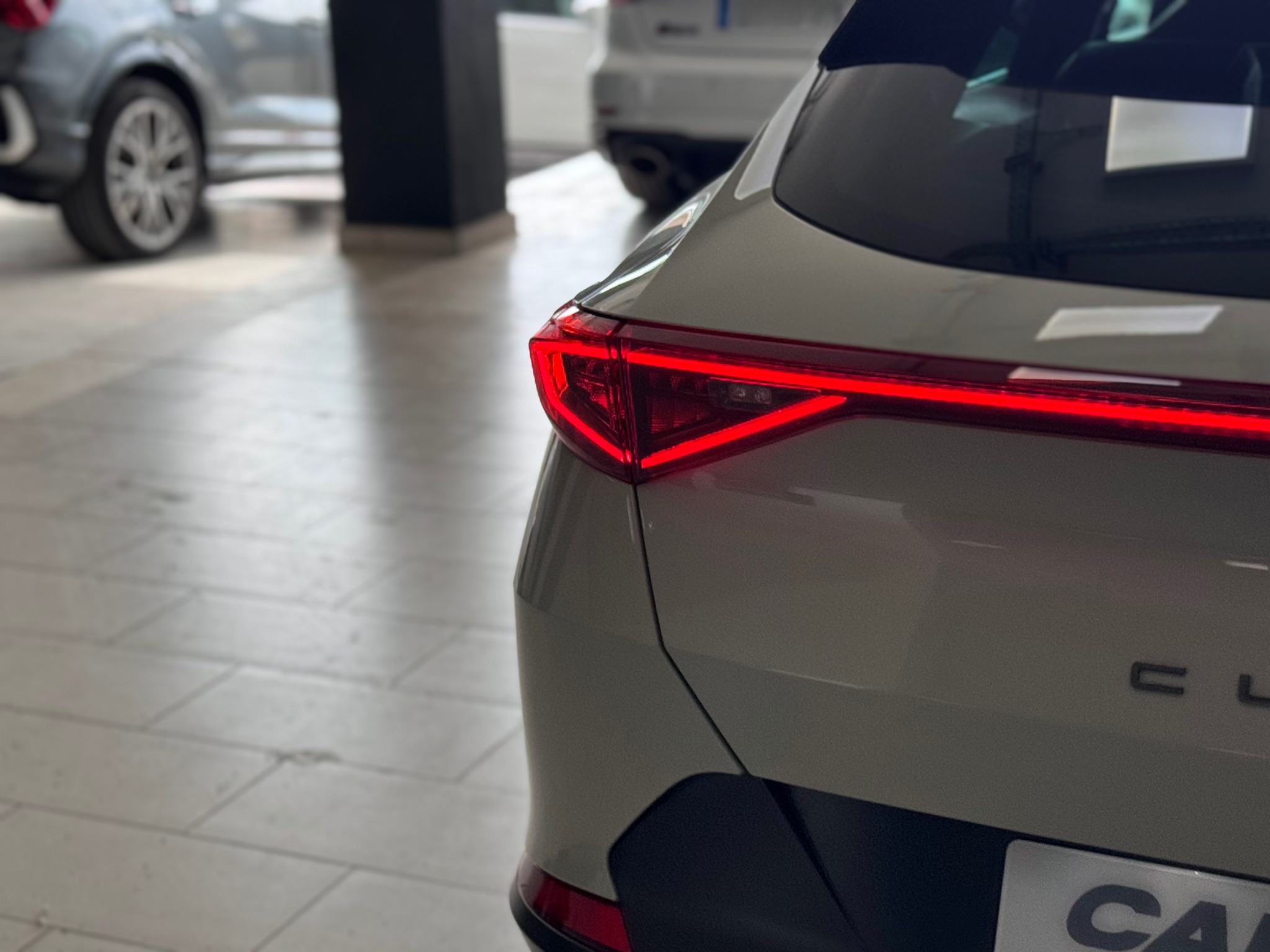 Cupra Formentor VZ5 Taiga Grey 4Drive DSG - 2023 25